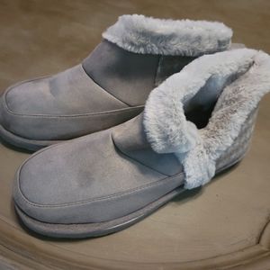 Maurices gray boots